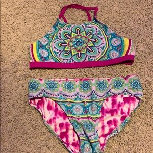 Girls baiting suit